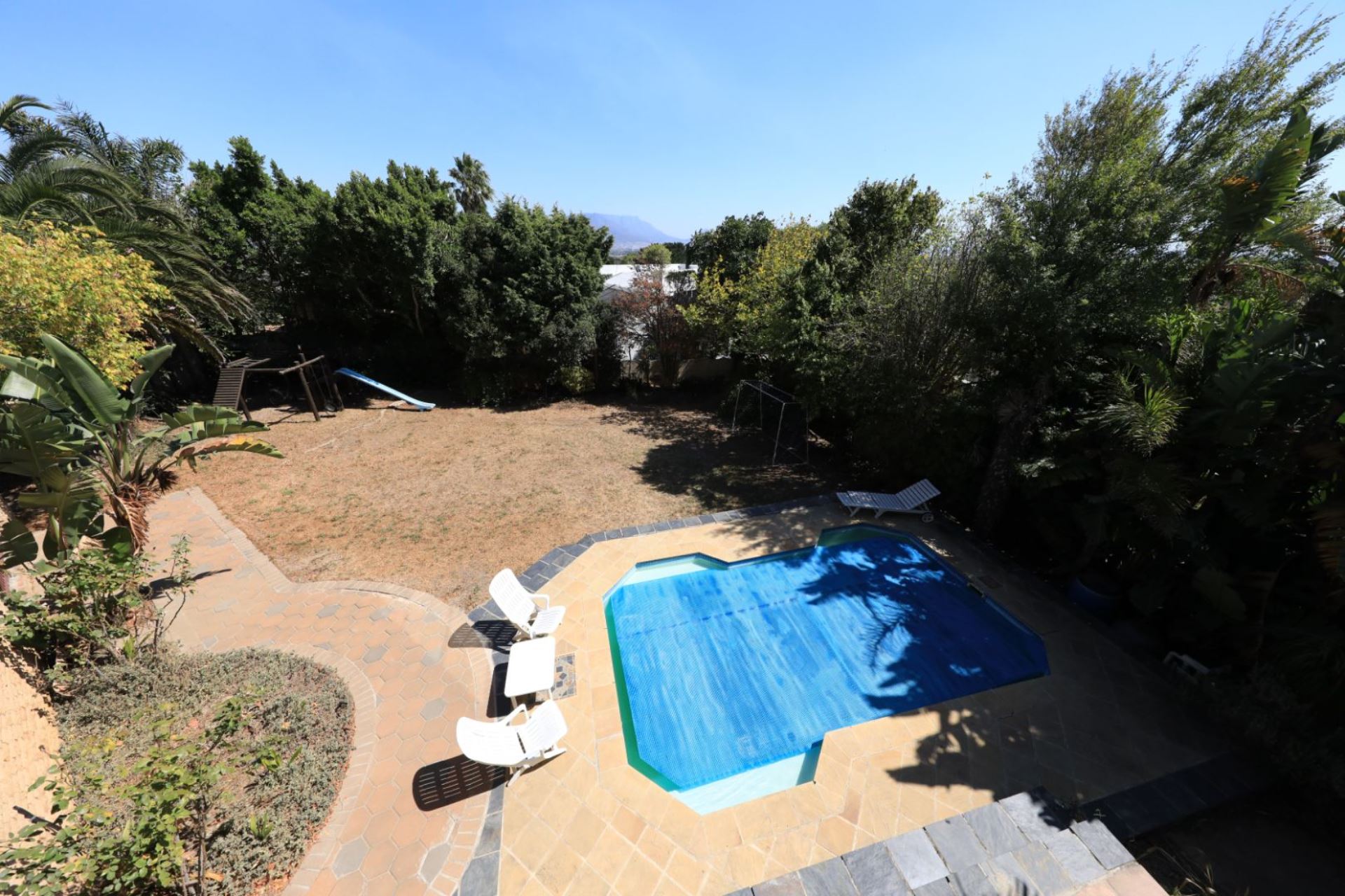 7 Bedroom Property for Sale in Plattekloof Western Cape